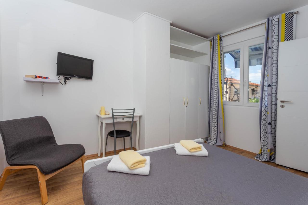 Apartment Tasina Hvar Town Exterior photo