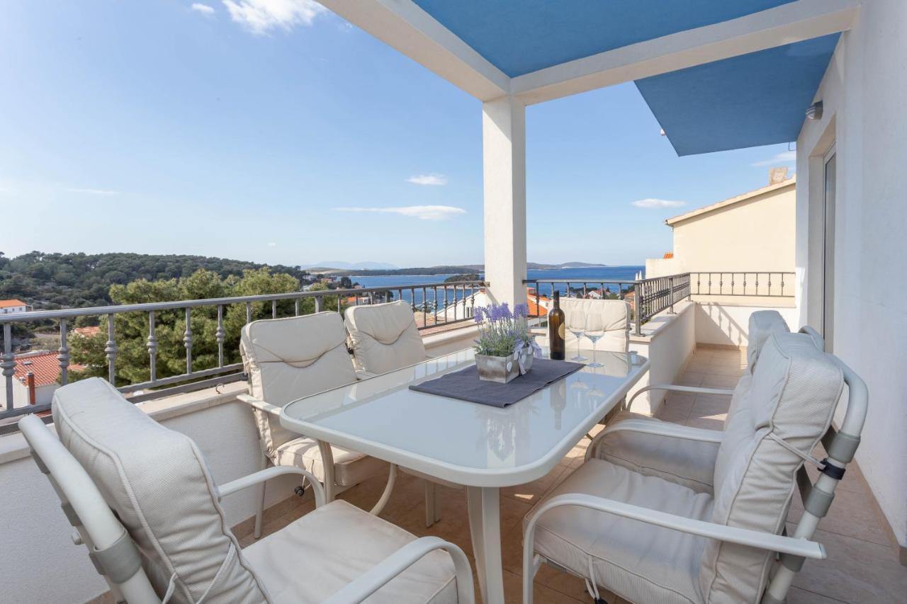 Apartment Tasina Hvar Town Exterior photo
