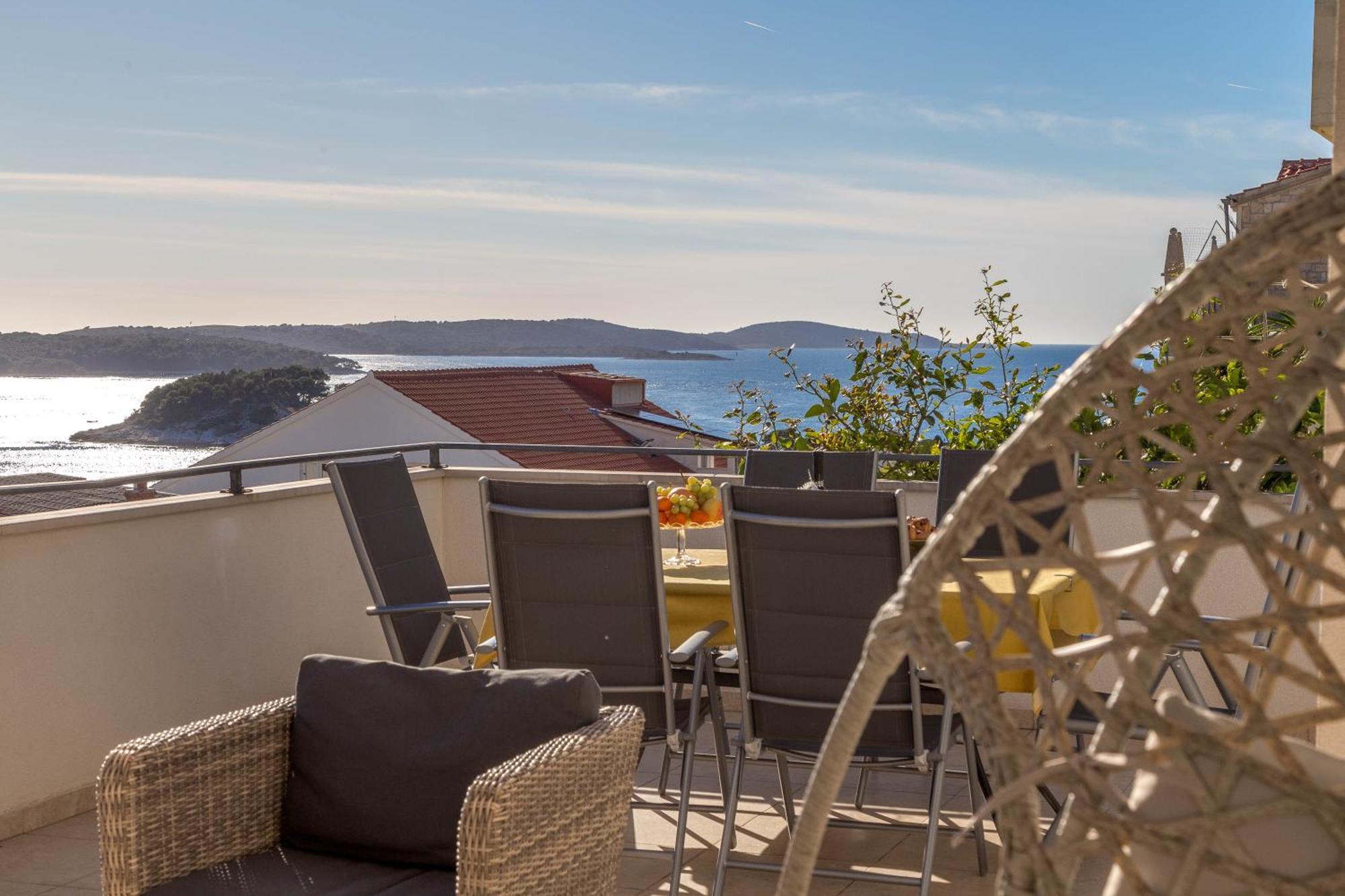 Apartment Tasina Hvar Town Exterior photo
